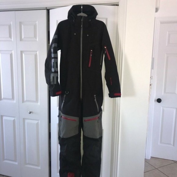 TOBE Privus Mono suit 2.0 Black/Red XS - Picture 6 of 6